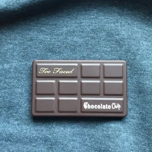 Too faced chocolate chip eyeshadow palette